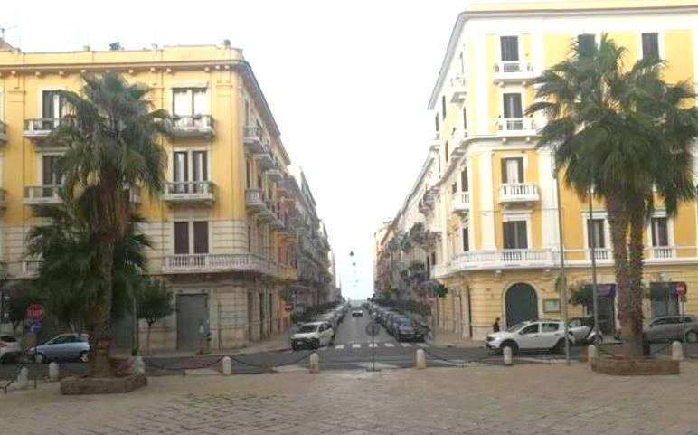 בארי Appartamento Con Cortile A 30 Mt. Dal Mare מראה חיצוני תמונה